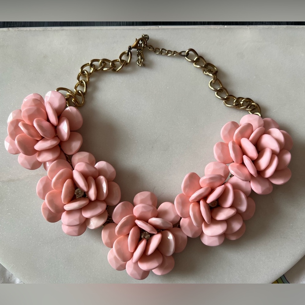Pink flower necklace